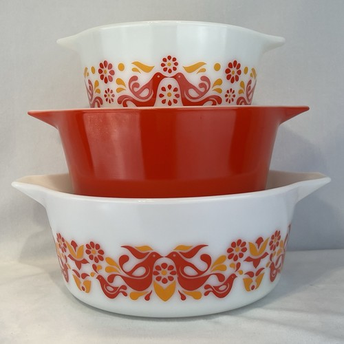 Vintage Pyrex Friendship Pattern Casserole dishes with Glass Lids - Picture 8 of 24