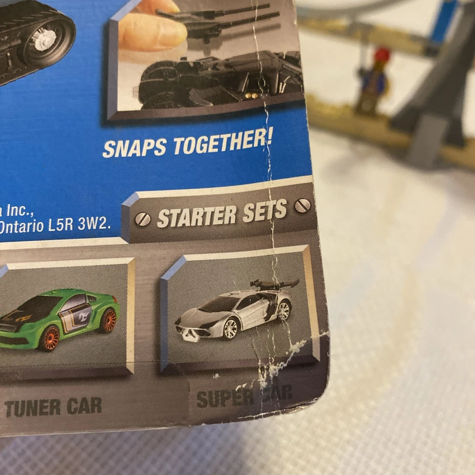 2009 Batman Tumbler Batmobile Hot Wheels Custom Motors Starter Set 100+ Ways - Image 3 of 4