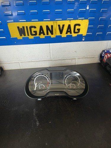 SKODA OCTAVIA Mk3 VRS DIESEL CLOCKS 5E0920947B - Picture 1 of 8