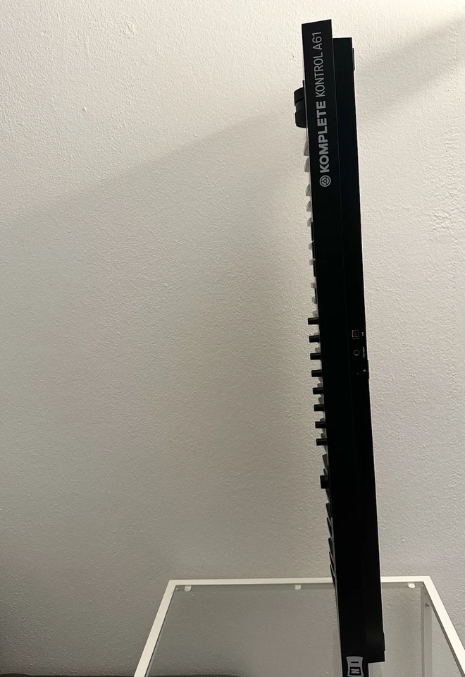 Never Used Native Instruments Komplete Kontrol A61 Keyboard MIDI - Bild 4 von 4