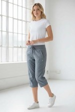 Lululemon Women's Size 6 Gray Cropped Dance Studio Pants EUC