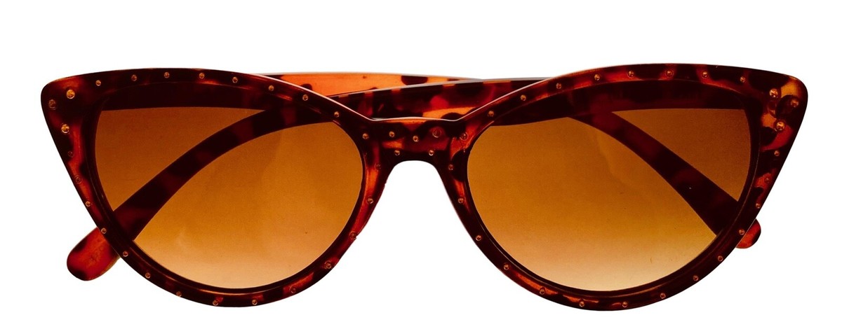 Isaac Mizrahi Womens Tortoise Cateye Plastic Sunglass  display picture 2