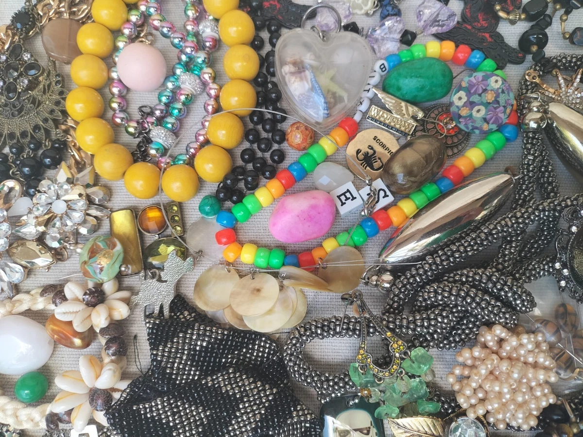 Craft jewellery job lot broken junk jewellery beads crafts