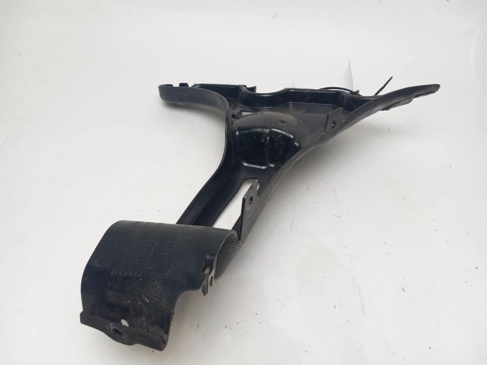 SOPORTE DE SOPORTE DE MONTAJE DE PARACHOQUES TRASERO DERECHO para BMW 535 XI 2010 OEM 7178186 Foto 3 de 4