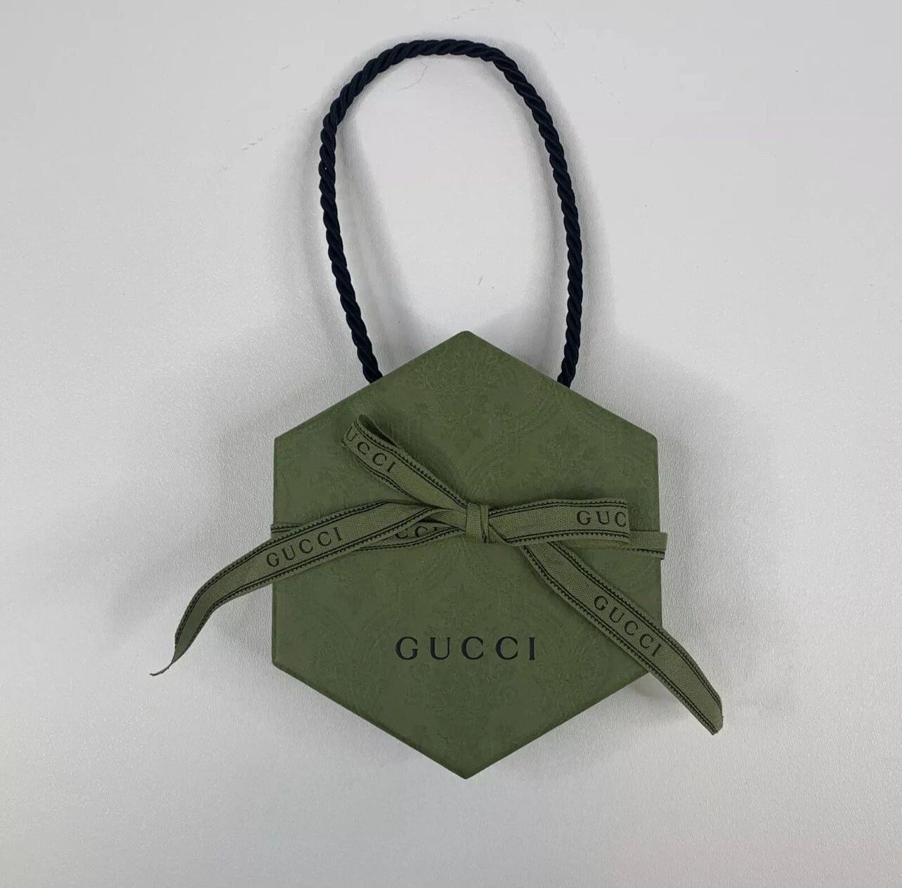 Collier pour animaux de compagnie Gucci boîte cadeau en forme hexagone vert poignée corde
