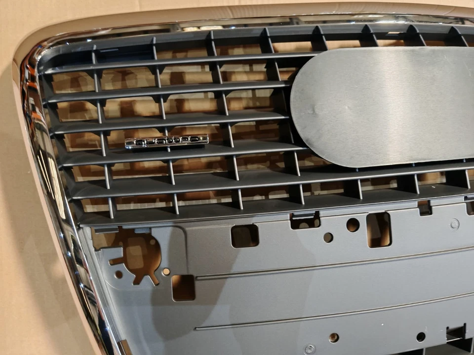 NEW AUDI A8 S8 D3 4E 2005 -2009 FACELIFT CHROME FRONT GRILL 4E0853651 4E0853653 - Image 4 of 4