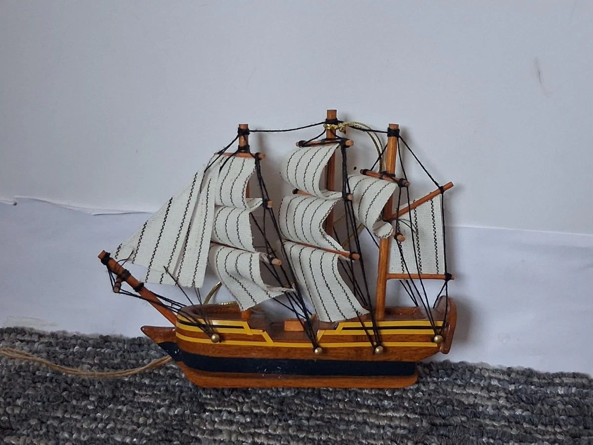 Preços baixos em Fragata Antigo Modelo é enviado | eBay