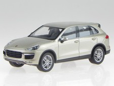 Porsche Cayenne Turbo E2 II gold diecast model car AP0200050E Minichamps 1:43