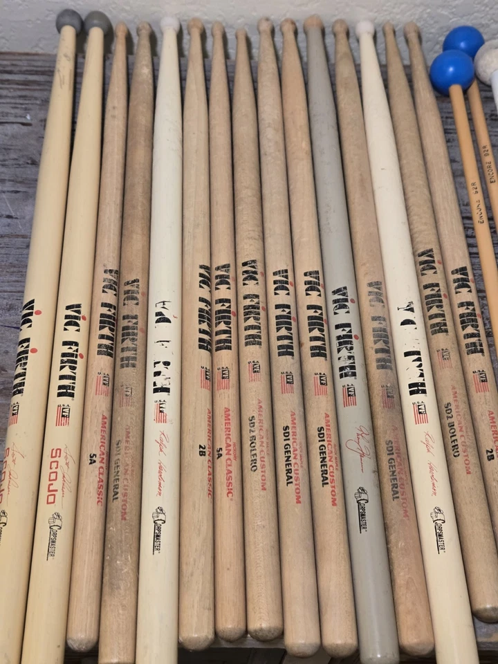 Lote 19 baquetas Encore, Vic Firth, percusión Foto 2 de 4