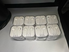 Genuine Apple EarPods Wired 3.5mm AUX Earbuds Headphones New Sealed Case Lot 40