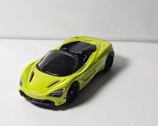 Matchbox 2019 McLaren 720s Spider Lime Green 1/64 scale loose