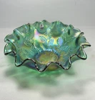 Fenton 9” Green Iridescent Carnival Glass Ruffled Bowl Grapes & Leaves Vintage