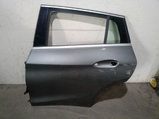 Porte arrière et accessoires Infiniti QX30