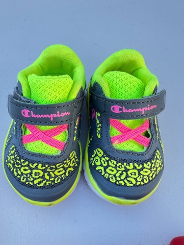 Baby Girls 6 Pair shoes Sneakers Crib Wedding SZ 1 0-6M Champion Little Me - Picture 5 of 9