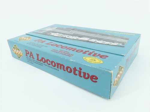 HO Scale Proto 2000 21616 NH New Haven Alco PA Diesel Locomotive #0773 - Picture 20 of 20