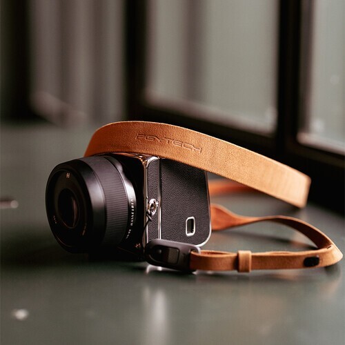 PGYTECH Camera Shoulder Strap Air (Earth Brown, 43-55") - Picture 3 of 16