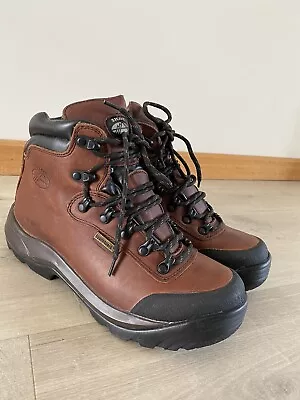 lightweight hiking boots women's waterproof