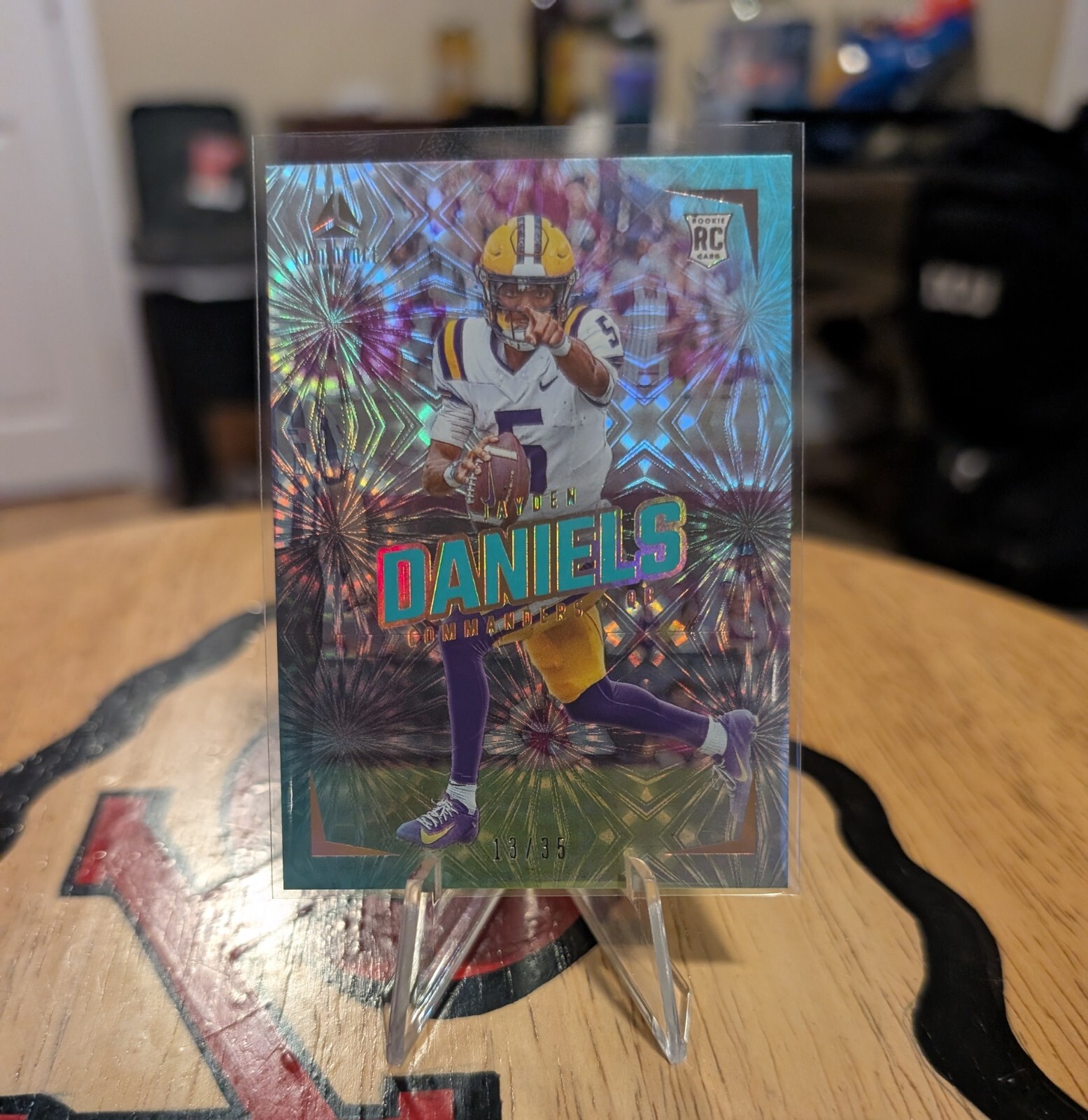 2024 Panini Luminance - Rookie card Teal #102 Jayden Daniels /35! rc commanders