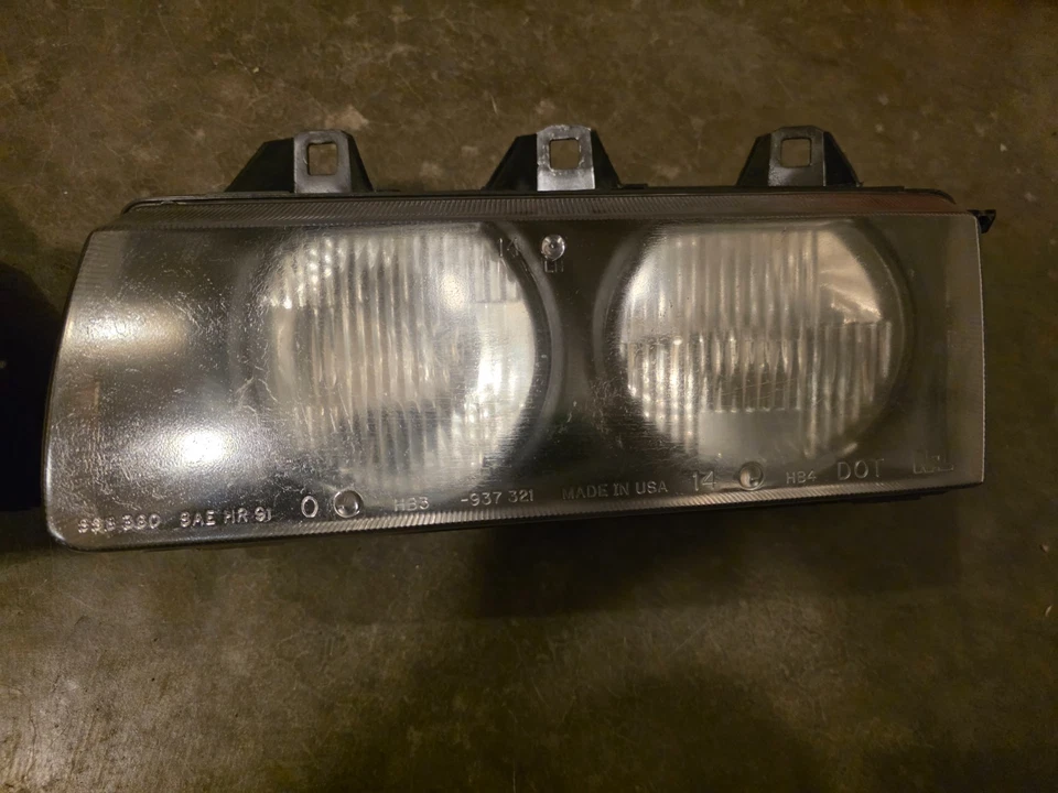 Par de faros halógenos OEM BMW E36 M3 1995 cupé - especificaciones de EE. UU. Foto 3 de 4