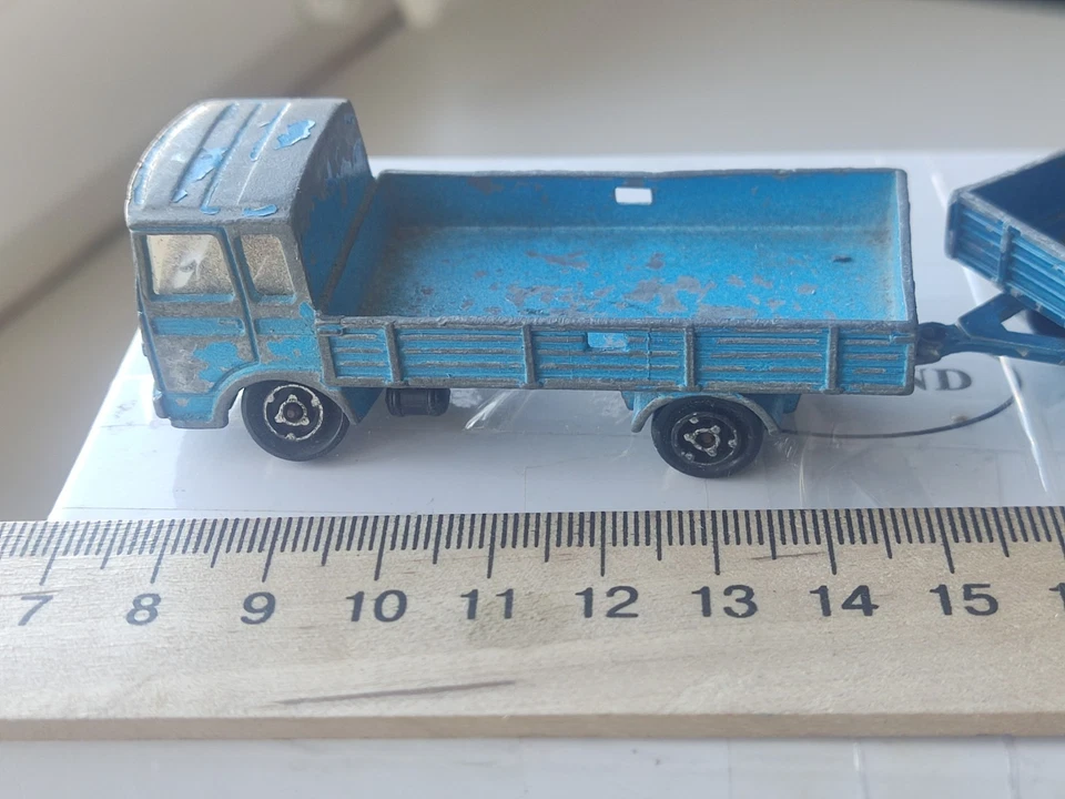 Majorette Saviem France Diecast Car, 1:100, truck with trailer Vintage Retro Car - Image 3 of 4