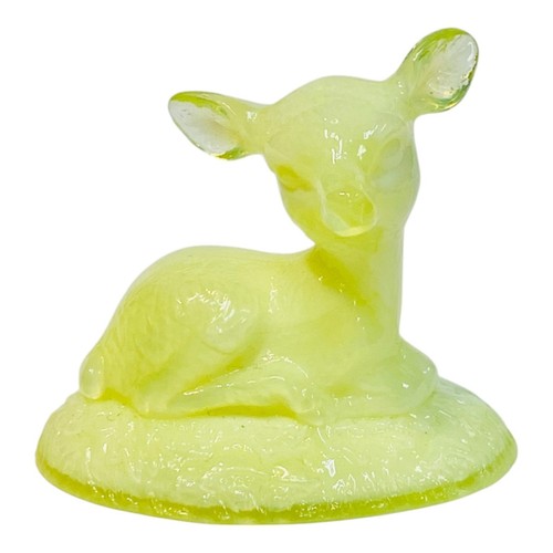Boyd Art Glass Bingo the Deer Fawn 1997 Lemon Custard Vaseline GLOWS - Picture 2 of 12