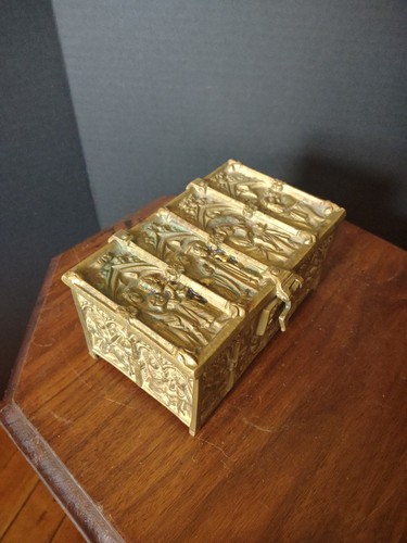 ANTIQUE 19th CENTURY BRONZE BOX BIBLICAL SCENES 1880's 6" Mary Nativity Jesus - Picture 3 of 14