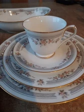 Fairview Noritake China Dishes Place Settings Serving Ware
