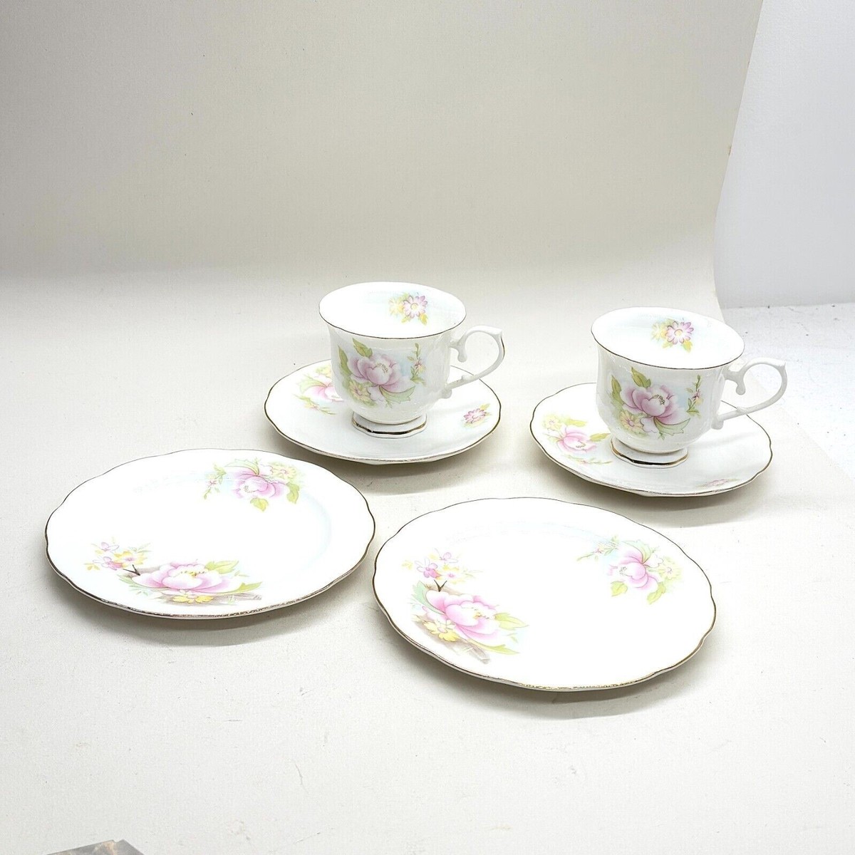 VINTAGE ROYAL WESSEX CAMELLIA BONE CHINA TEA SET CUPS SAUCERS