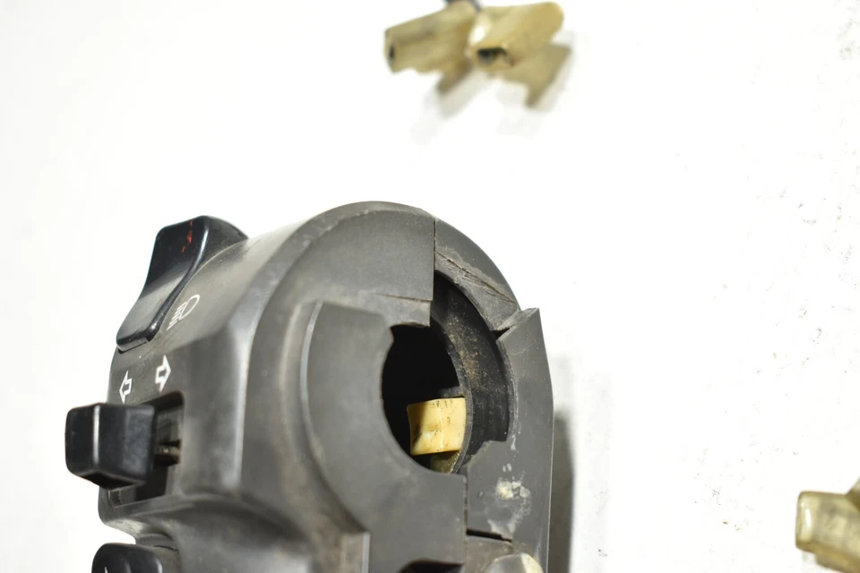 2000 2001 YAMAHA YZF R1 LEFT CONTROL SWITCH - Image 4 of 4