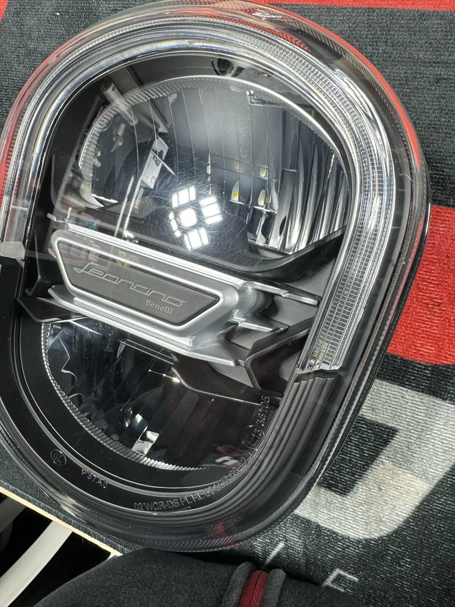 Lampe de bureau de voiture - France