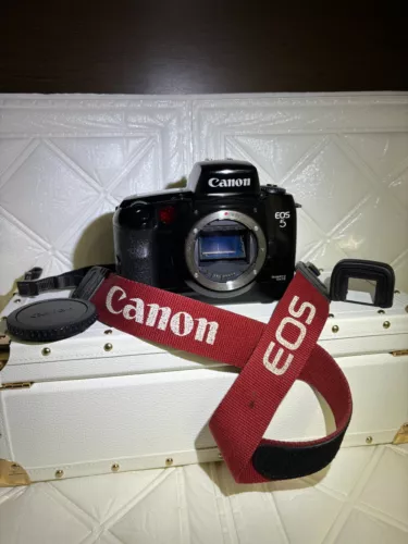 《 Near MINT w/ Strap 》 Canon EOS 5 35mm SLR Film Camera Black From Japan