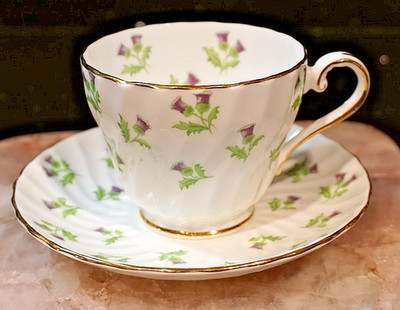 Aynsley Bone China Tea Cup & Saucer Gold Trim Purple Thistle 15287 England Vtg