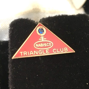 1.19g Vtg Brooch Pin MARKED 10K SOLID YELLOW GOLD Nabisco Sapphire Triangle Club