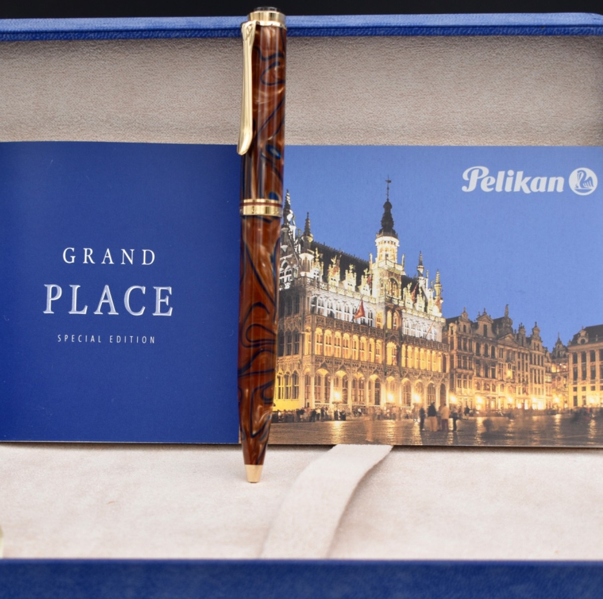 【新品未使用】Pelikan 万年筆GRAND PLACE M620B PELIKAN 2006 K620 Grand Place Brussels Special Edition Ballpoint
