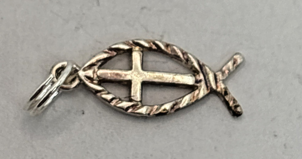 Vintage .925 STERLING SILVER 