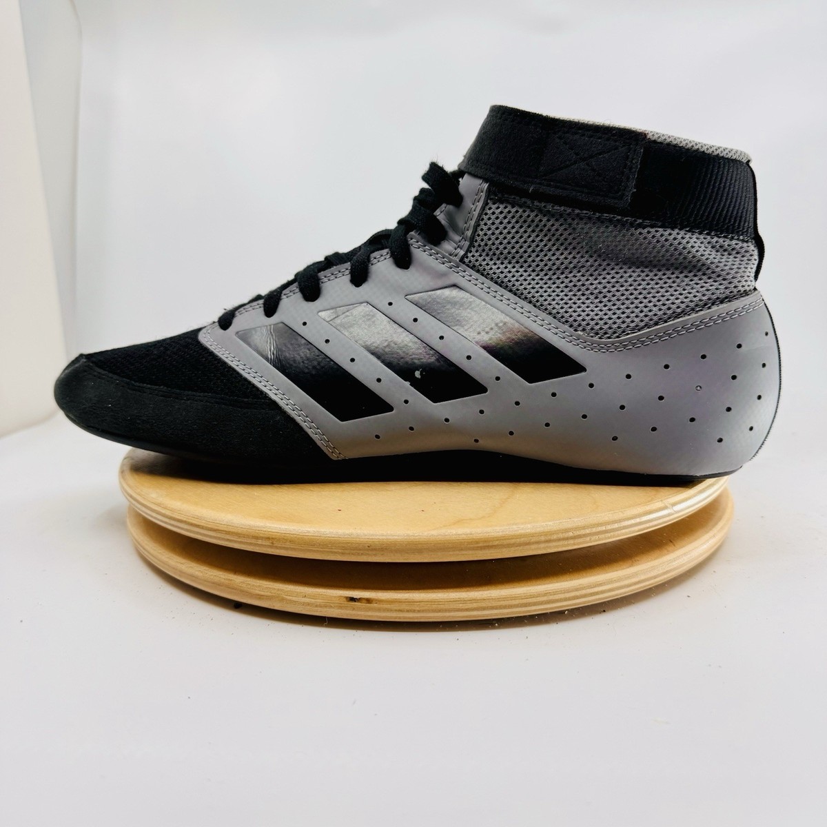adidas gazelle silver green womens Men's Adidas Mat Hog 2.0 Wrestling Shoes main image 0