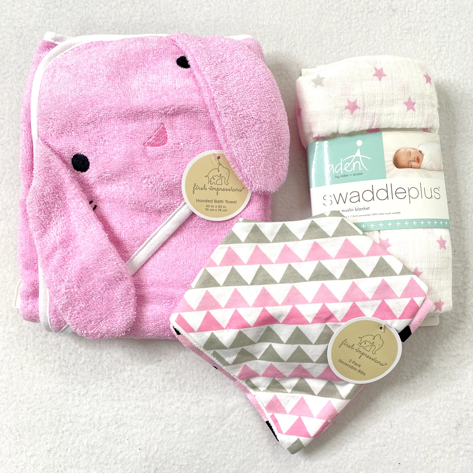 3 pc Lot Hooded Bath Towel Bunny Rabbit Pink - Swaddleplus Muslin Banket - Bibs
Opens in a new windo