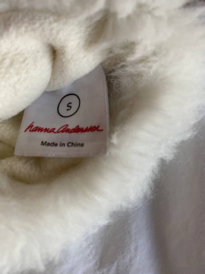 Hannah Anderson Floral Winter Gloves - Image 3 of 3