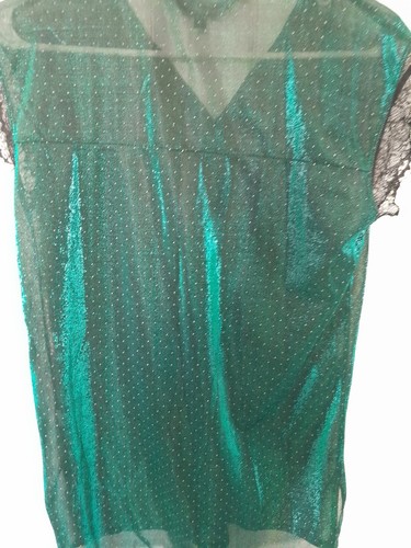 Blusa metálica transparente LulaRoe usada pero apenas usada talla mediana - Imagen 3 de 5
