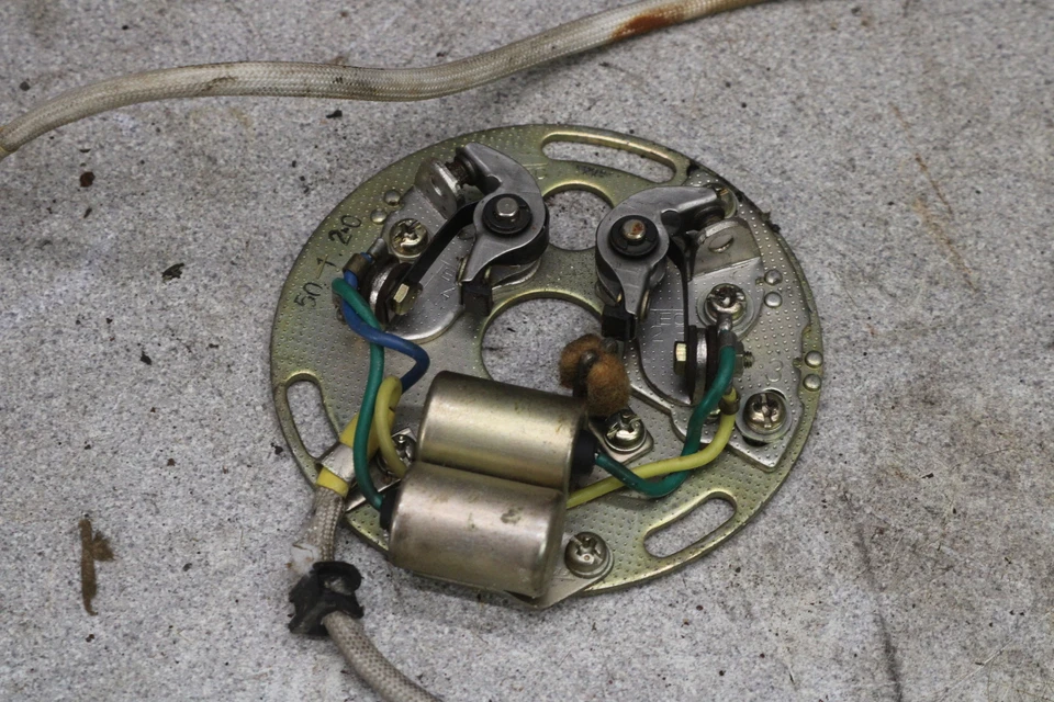 Honda CB550F Super Sport 1975 puntos de encendido placa montaje CB550 F X13-0843.SM Foto 3 de 4