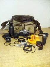 Asahi Pentax K1000 SLR Camera W/ 4 Lenses , Film, Flash And Bag
