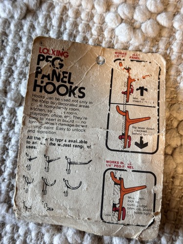 Vintage Homecraft Locking Peg Board Panel Hooks 2pk Gold USA Hardware Paneling - Picture 5 of 5