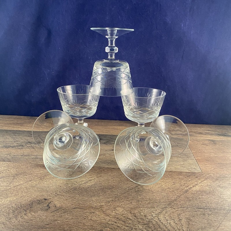 5 Clear Glass Sorbet Champagne Cordial Set 7 Point Fans Criss Cross Design