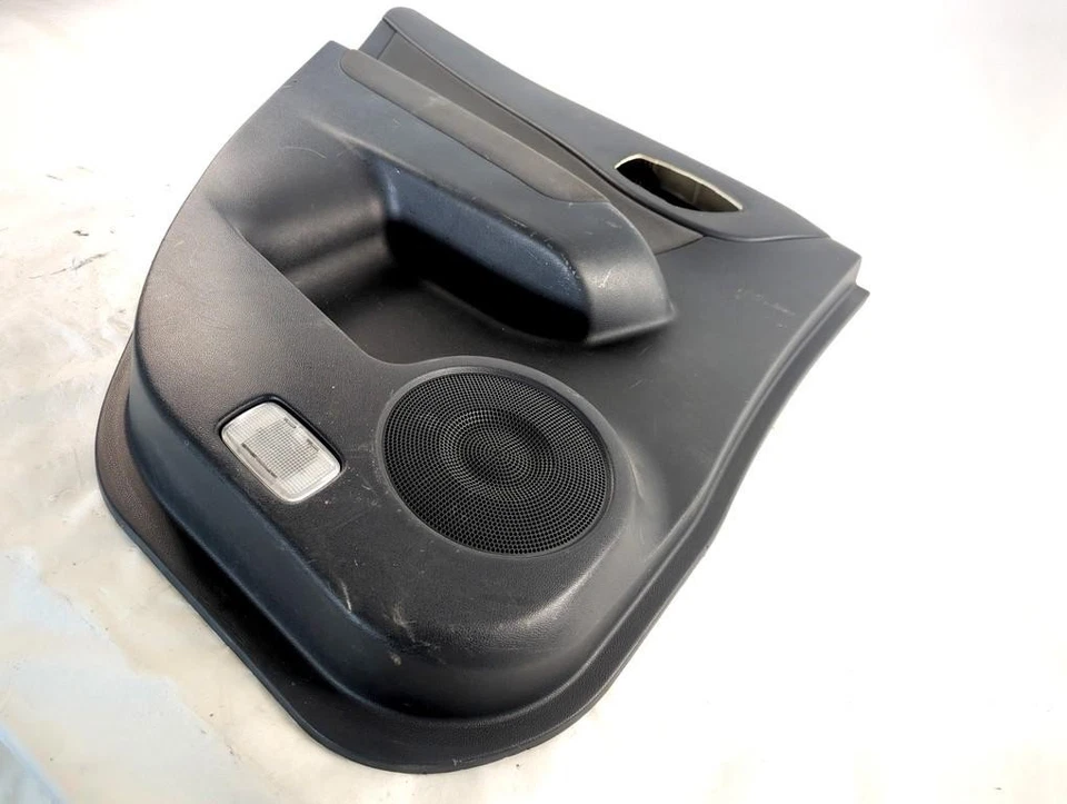 829015905R PANNELLO INTERNO PORTA POSTERIORE SINISTRA RENAULT KOLEOS 2.0 D 4X4 1 — 第 2/4 张图片