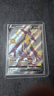 Toxtricity v SV112/SV122 Shining Fates: Shiny Vault Holo
