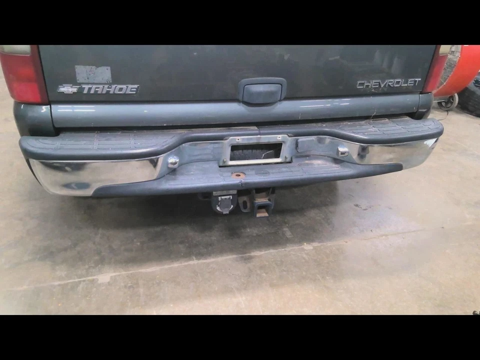 (LOCAL PICKUP ONLY) Rear Bumper Step Bumper Chrome Fits 00-06 SUBURBAN 1500 7072 - Image 3 of 4
