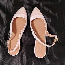 Naturalizer Le Blossom Collection Open Toe White Silver Bridal Slingback Heels