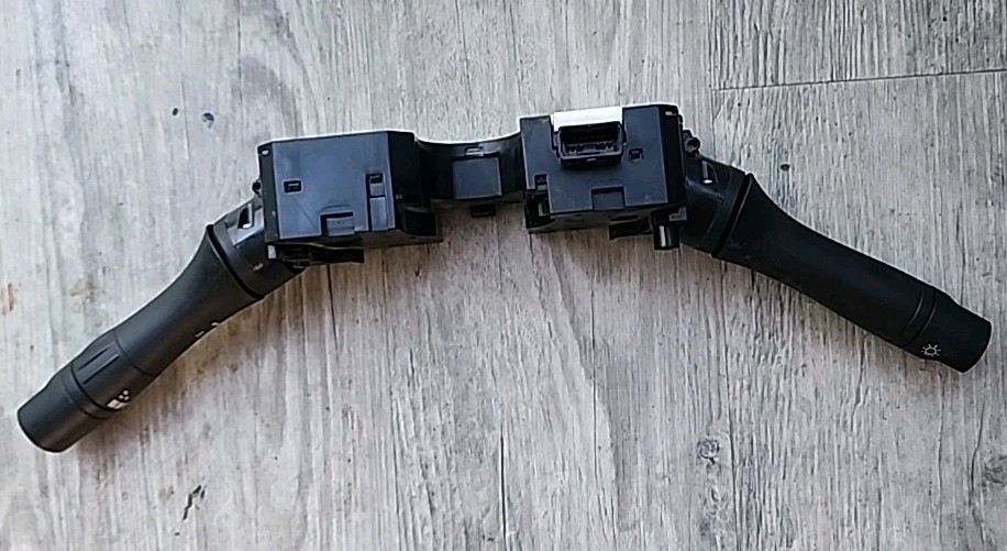 12-17 NISSAN VERSA HEADLIGHT TURN SIGNAL WIPER CONTROL SWITCH OEM 