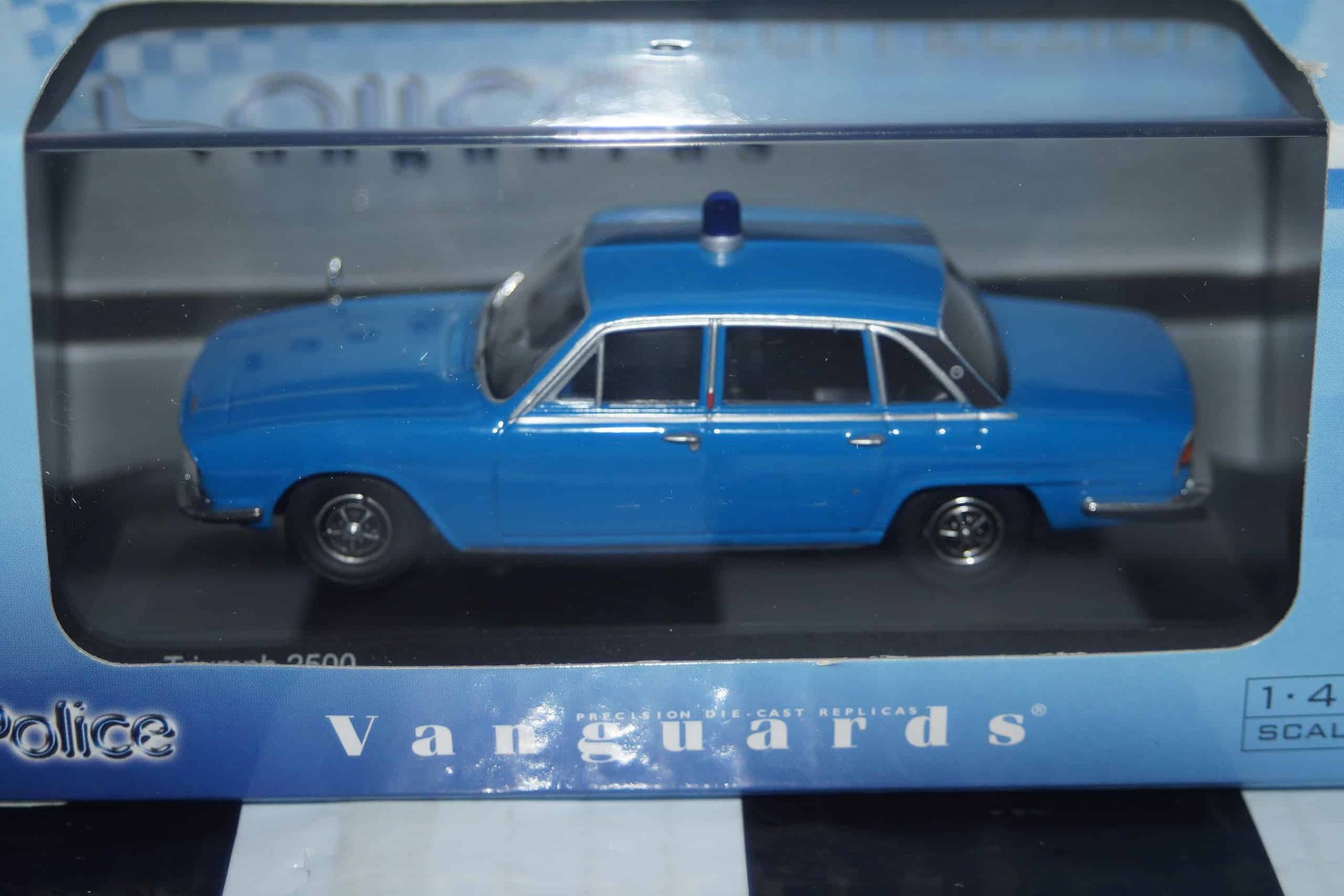 Vanguards Triumph 2500 MET Division Area Car VA08205 1/43