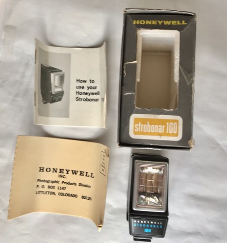 Honeywell Strobonar 100 Shoe Mount Electronic Flash w Box Instructions No Cord - Picture 2 of 12